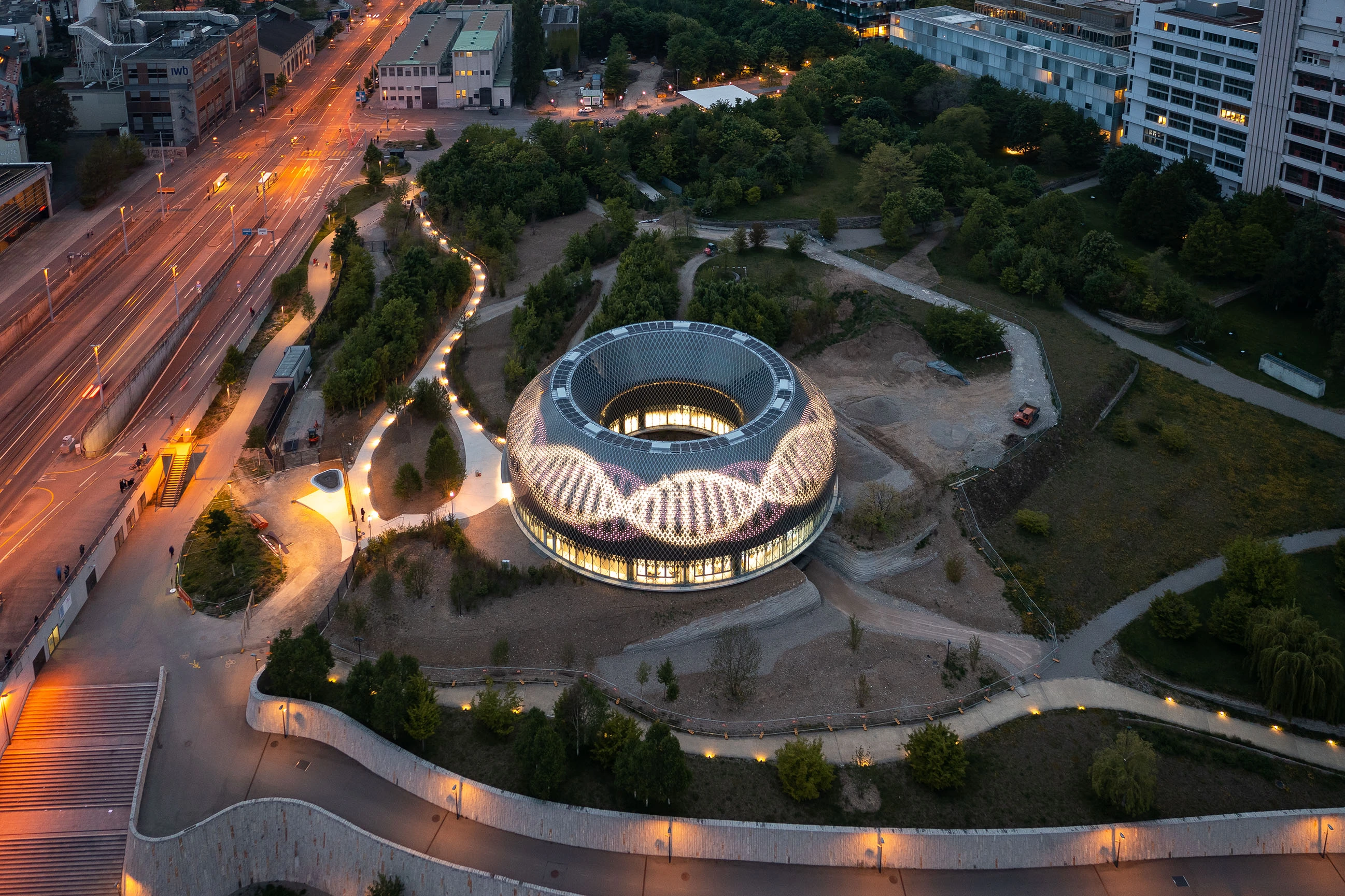 Pavillon art projection Esther Hunziker ©aluarts Pavillon art projection Esther Hunziker ©aluarts
